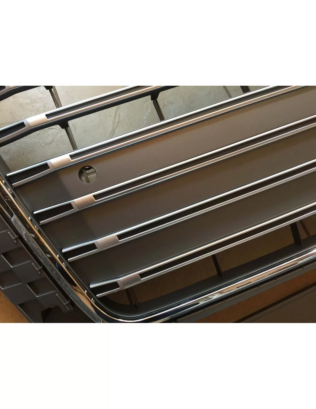  - Audi - Für Audi Q3 8U 2012-2015 Grill Frontgrill in SQ3 Optik grau grau - 3 - Rüsten Sie Ihren Audi Q3 (2012-2015) mit diesem