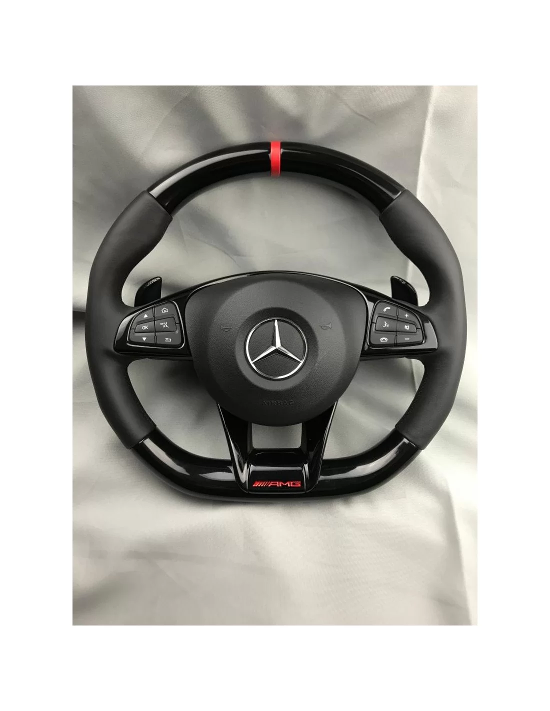  - Steering Wheels - AMG 梅赛德斯-奔驰 W205 C 级钢琴黑真皮方向盘 - 3 - 为您的梅赛德斯-奔驰 W205 C 级轿车配备这款高档钢琴黑真皮方向盘，将时尚与奢华完美结合，为您带来更出色的驾驶体验！✉️