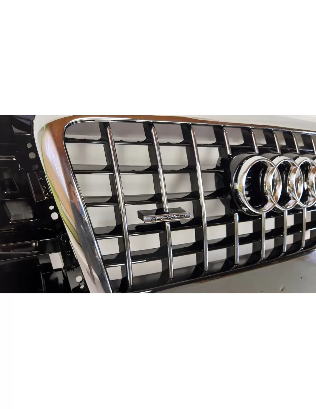 - Audi - Für Audi Q5 8R 2008-2012 Kühlergrill Frontgrill in SQ5 Chrome Style - 6 - Rüsten Sie Ihren Audi Q5 8R (2008-2012) mit   - Audi - Für Audi Q5 8R 2008-2012 Kühlergrill Frontgrill in SQ5 Chrome Style - 6 - Rüsten Sie Ihren Audi Q5 8R (2008-2012) mit