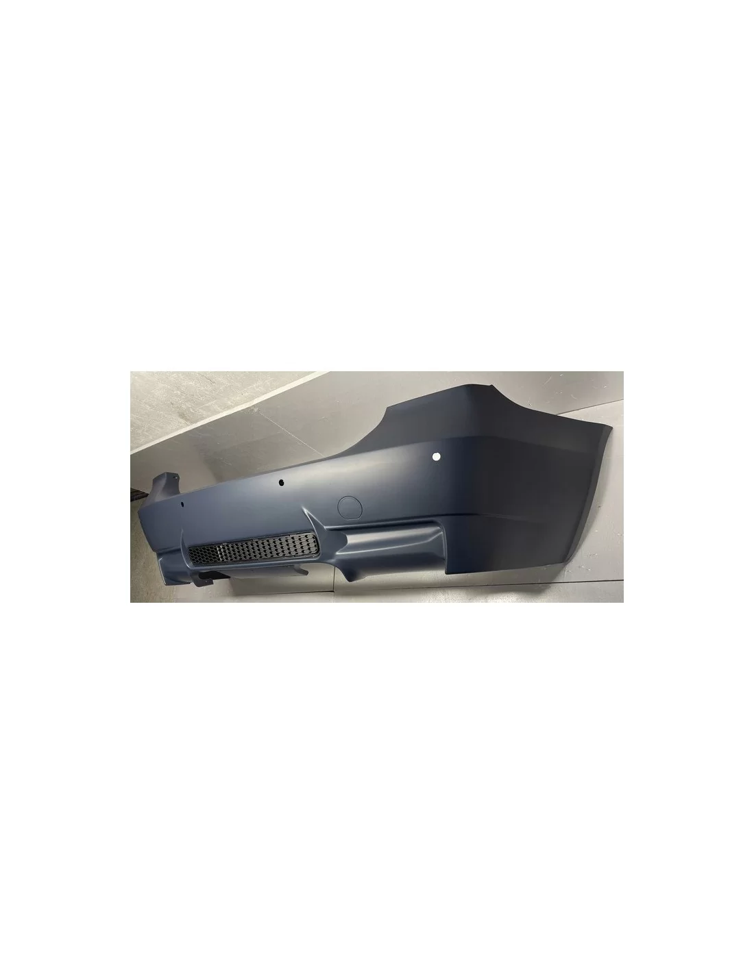 - BMW - BMW Serie 3 E90 parachoques trasero estilo M3 - 1 - Transforma tu BMW Serie 3 E90 con este parachoques trasero estilo M  - BMW - BMW Serie 3 E90 parachoques trasero estilo M3 - 1 - Transforma tu BMW Serie 3 E90 con este parachoques trasero estilo M