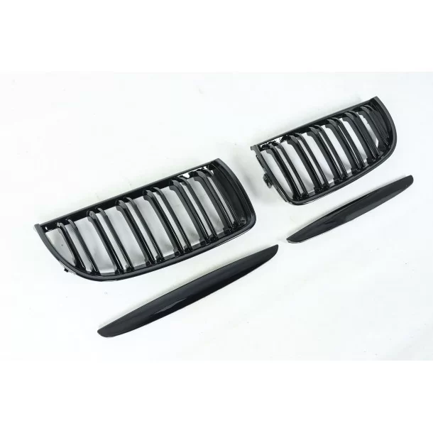  - BMW - Kidney Grill BMW 3 Series E90 M Package gloss black 2005-2007 - 1 - Enhance your BMW 3 Series E90 (2005-2007) with an M