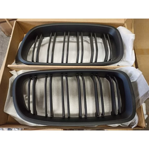  - BMW - BMW 3er F30 Nierengitter 11-17 mattschwarz - 2 - Rüsten Sie Ihren BMW 3er F30 (11-17) mit einem atemberaubenden, mattsc