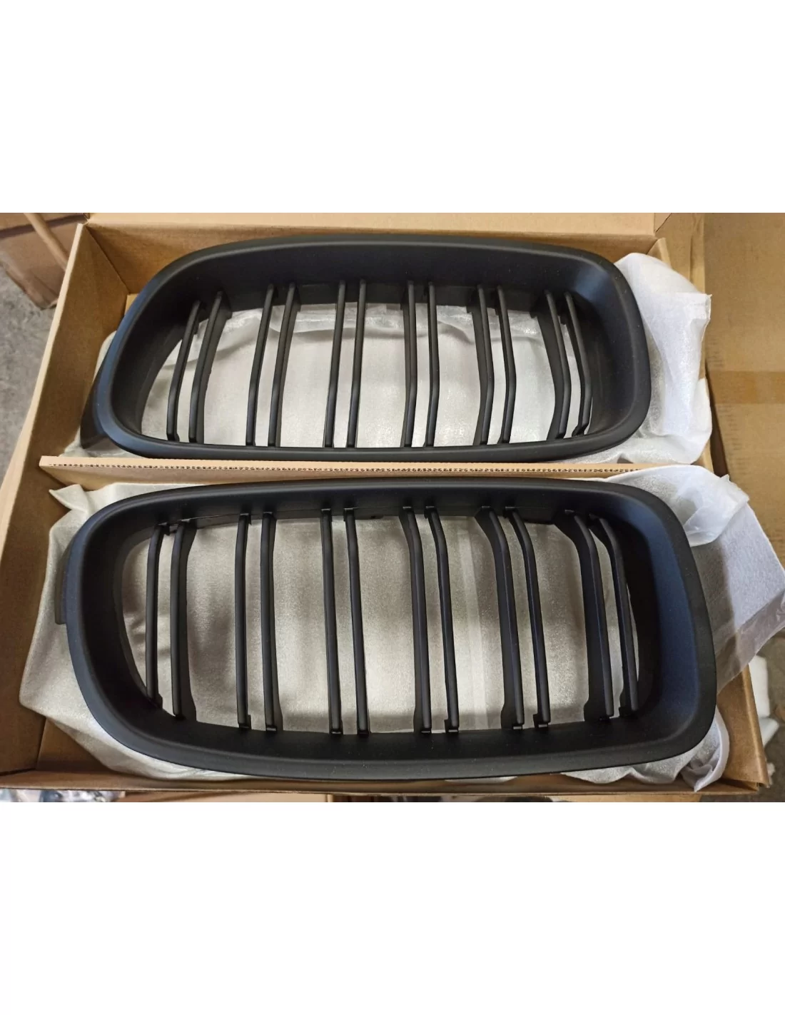  - BMW - BMW 3-Series F30 kidney grill 11-17 matte black - 2 - Upgrade your BMW 3-Series F30 (11-17) with a stunning matte black