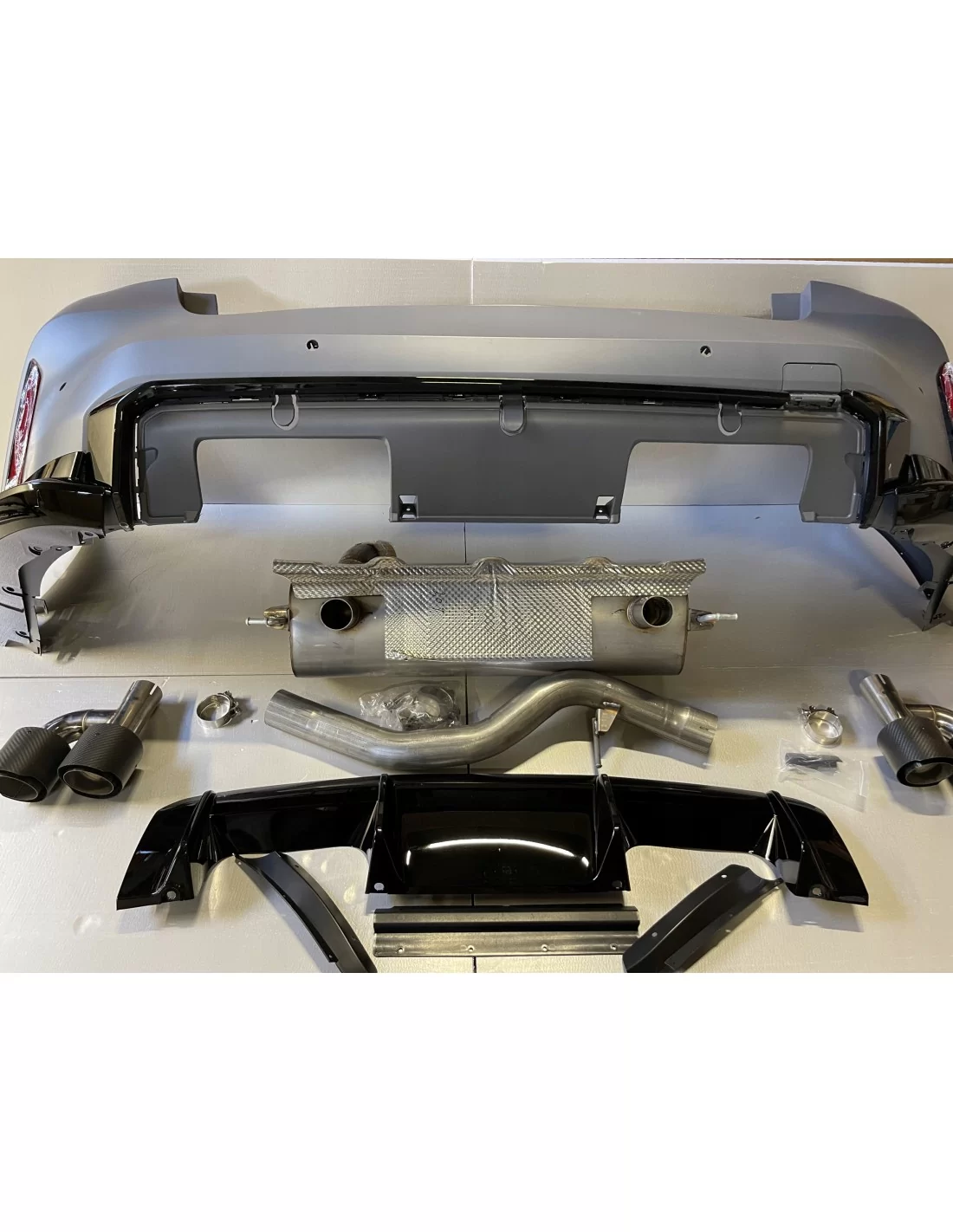 - BMW - Задній бампер + вихлоп для BMW G20 в стилі M3 - 1 - Оновіть свій BMW G20 заднім бампером та вихлопною трубою у стилі M3  - BMW - Задній бампер + вихлоп для BMW G20 в стилі M3 - 1 - Оновіть свій BMW G20 заднім бампером та вихлопною трубою у стилі M3