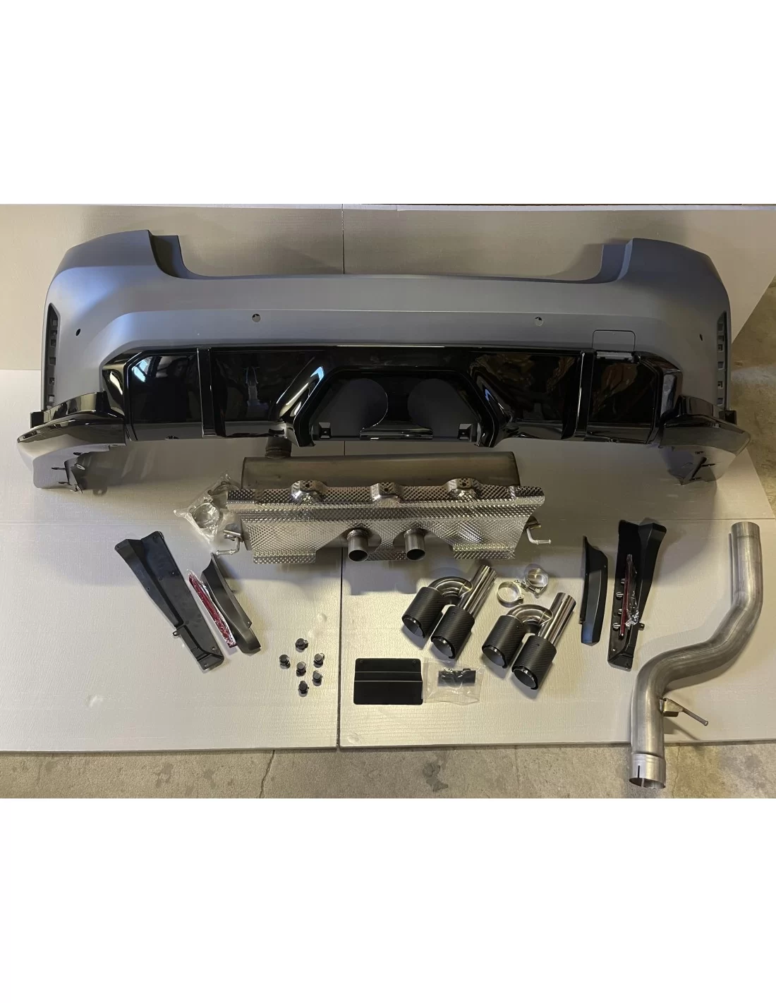 - BMW - Heckstoßstange + Auspuff für BMW G20 M3 Design - 6 - Verbessern Sie die Ästhetik Ihres BMW G20 mit dieser Heckstoßstang  - BMW - Heckstoßstange + Auspuff für BMW G20 M3 Design - 6 - Verbessern Sie die Ästhetik Ihres BMW G20 mit dieser Heckstoßstang
