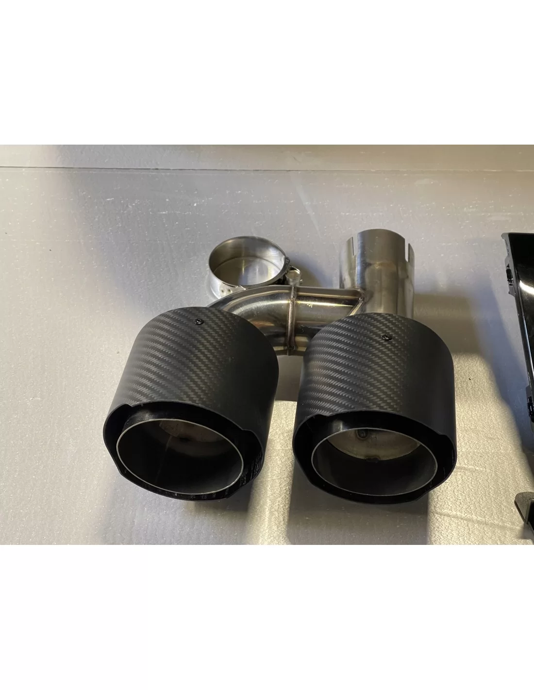  - BMW - Paraurti posteriore + scarico bmw g22 stile M4 0--0 - 4 - Aggiornate la vostra BMW G22 con il paraurti posteriore e lo 