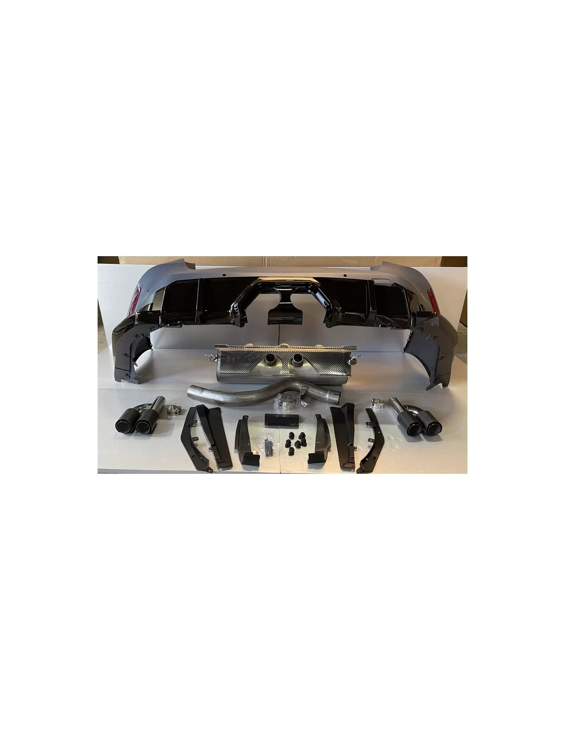 - BMW - Rear bumper + exhaust bmw g22 style M4 - 1 - Transform your BMW G22 with our M4 style rear bumper and exhaust! Elevate - BMW - Rear bumper + exhaust bmw g22 style M4 - 1 - Transform your BMW G22 with our M4 style rear bumper and exhaust! Elevate