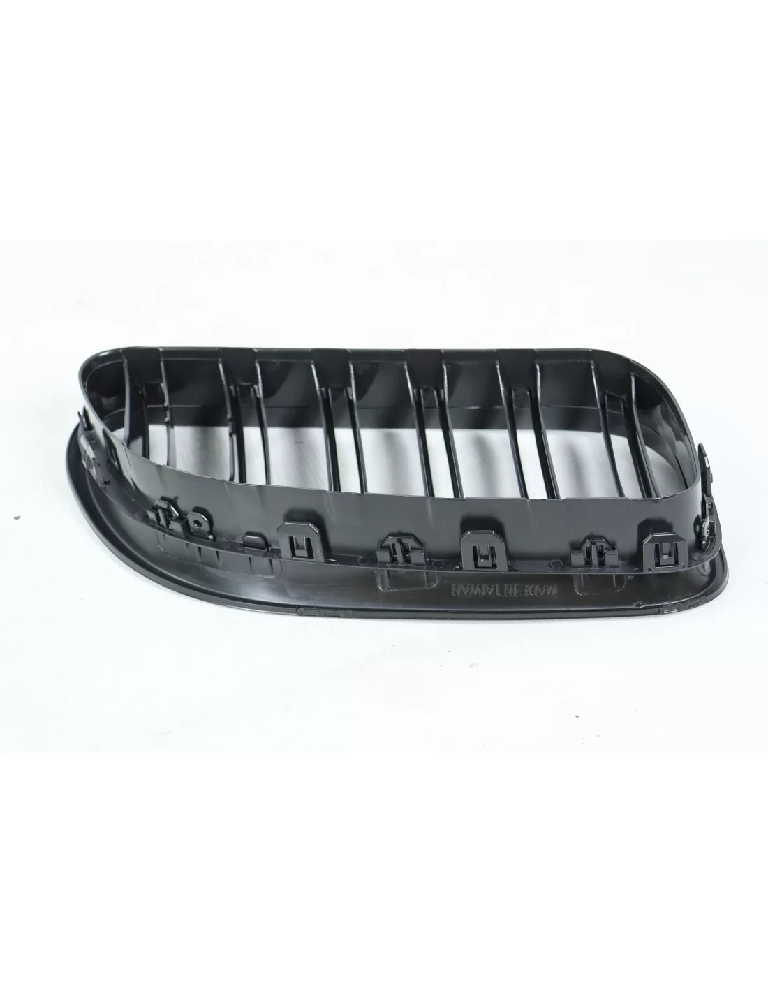  - BMW - BMW 6 F12/13 11-18 M6 grille de rein noir brillant - 1 - Améliorez votre BMW 6 F12/13 (2011-2018) avec notre grille de 