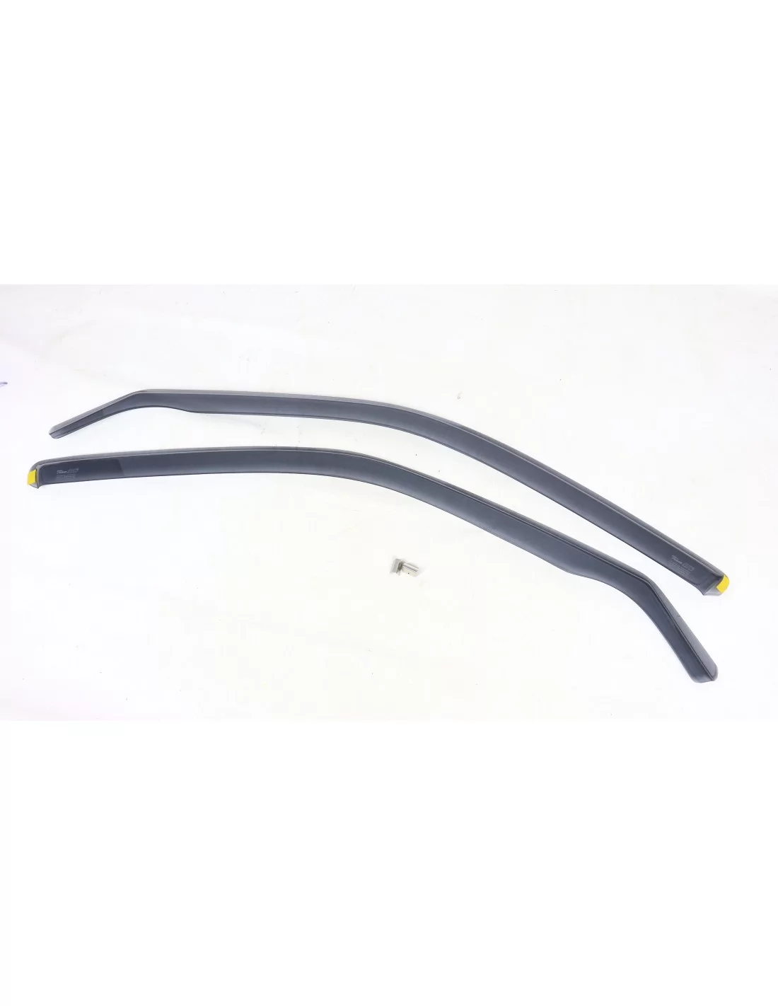  - BMW - Déflecteurs de pare-brise Heko BMW 7 e38 1996-2001 - 3 - Améliorez votre BMW 7 E38 (1996-2001) avec les déflecteurs de 