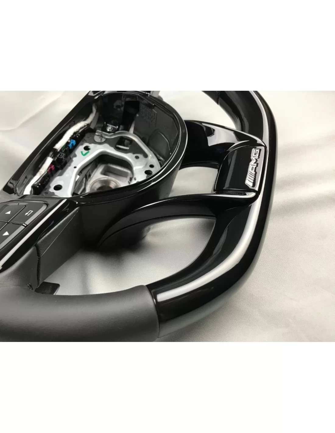  - Steering Wheels - AMG-ratt i pianosvart läder till Mercedes-Benz C-Klass E-Klass W205 W213 - 4 - Förbättra din Mercedes-Benz 