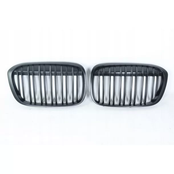  - BMW - BMW X1 F48 2015+ grille de calandre noir mat - 3 - Améliorez votre BMW X1 F48 (2015+) avec notre élégante grille de rei