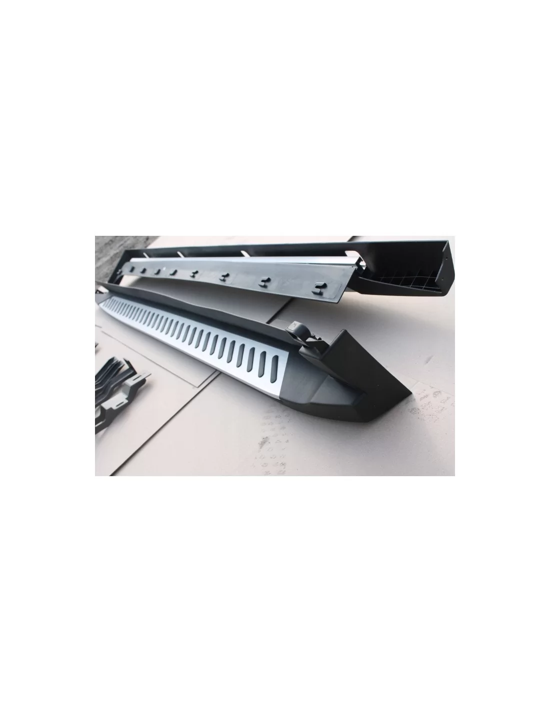  - BMW - Бокові підніжки BMW X4 F26 2014-2018 - 1 - Доповніть свій BMW X4 F26 (2014-2018) стильними боковими порогами для додатк