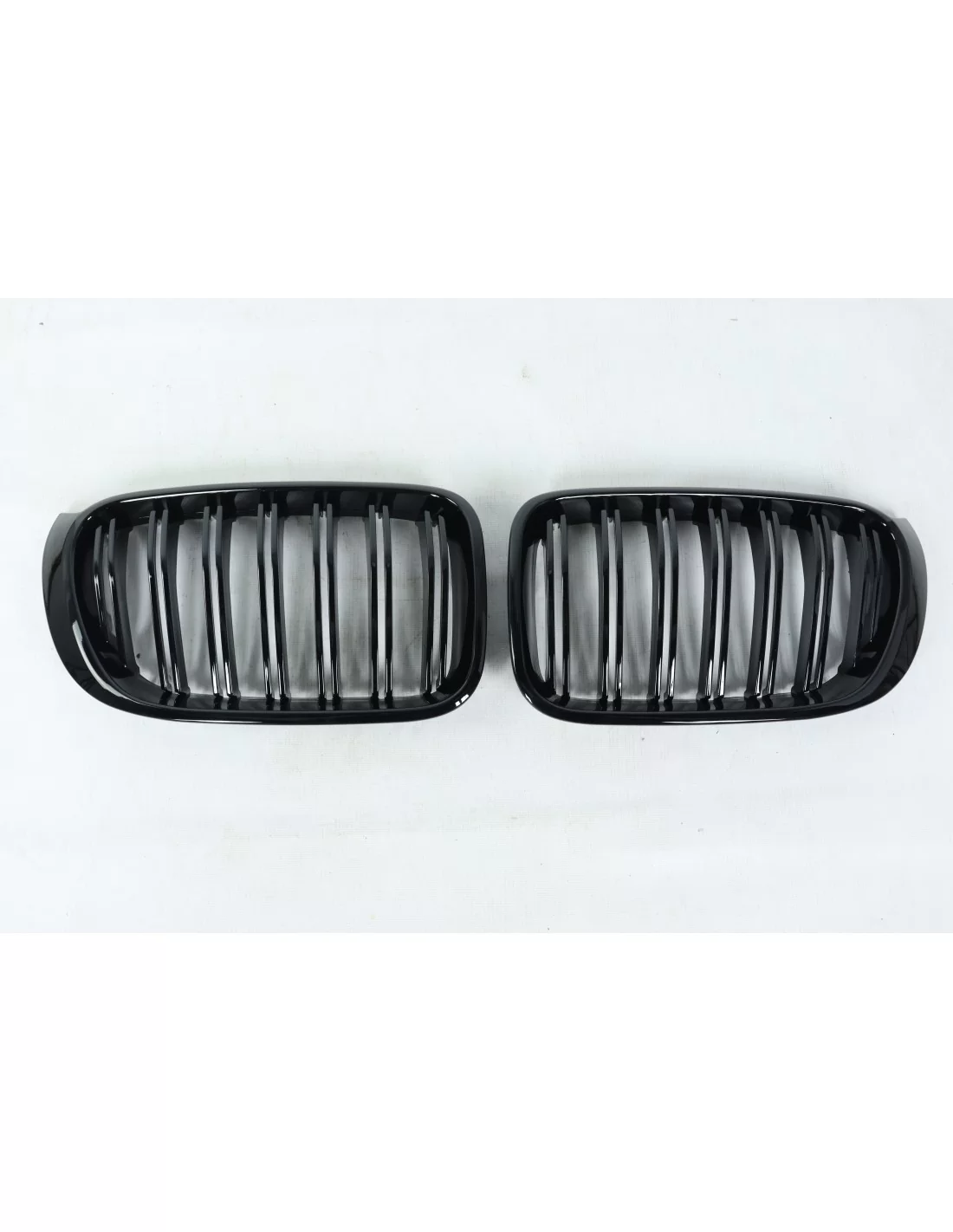 - BMW - Grill njurgrill BMW X4 F26 14-18 glänsande svart - 3 - Förvandla din BMW X4 F26 (2014-2018) med vårt glansiga njurgalle  - BMW - Grill njurgrill BMW X4 F26 14-18 glänsande svart - 3 - Förvandla din BMW X4 F26 (2014-2018) med vårt glansiga njurgalle