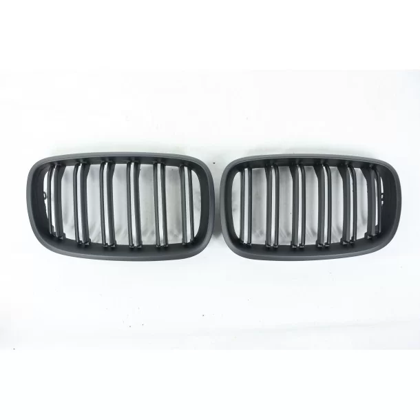  - BMW - Решітка радіатора BMW X5 E70 2007-2013 матовий чорний - 3 - Прикрасьте свій BMW X5 E70 (2007-2013) з нашою матовою чорн