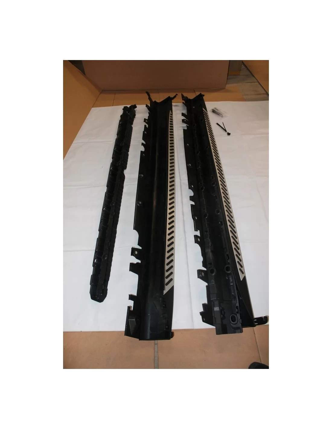  - BMW - Marchepieds BMW X5 F15 - 1 - Améliorez votre BMW X5 F15 avec nos marchepieds latéraux durables, conçus pour un accès fa