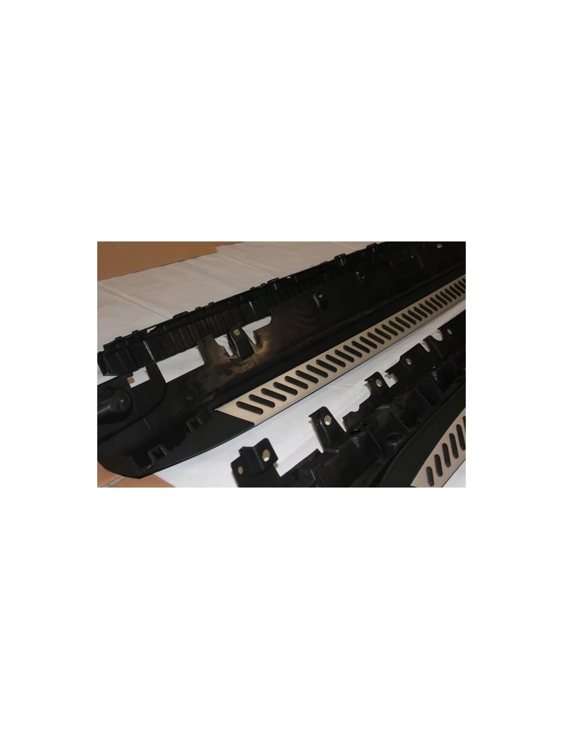  - BMW - Marchepieds BMW X5 F15 - 3 - Améliorez votre BMW X5 F15 avec nos marchepieds latéraux durables, conçus pour un accès fa