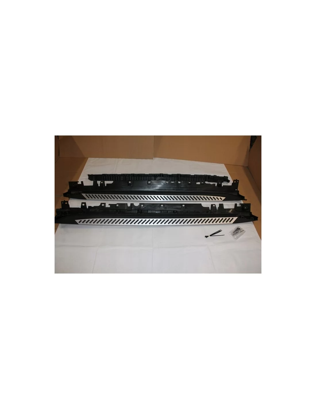  - BMW - Marchepieds BMW X5 F15 - 5 - Améliorez votre BMW X5 F15 avec nos marchepieds latéraux durables, conçus pour un accès fa
