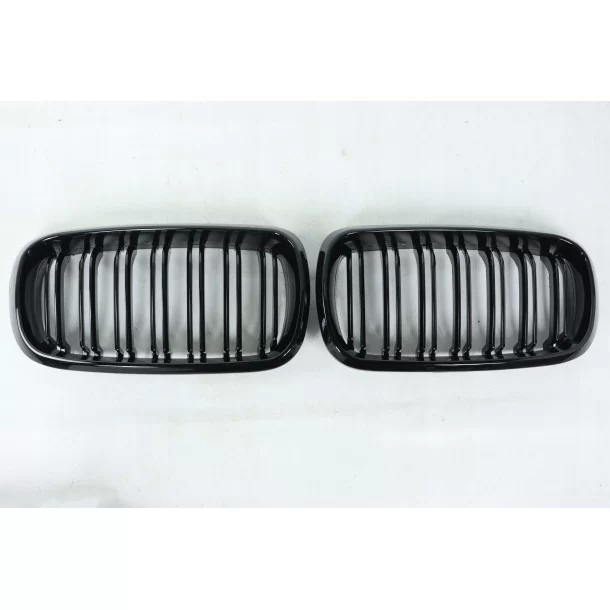  - BMW - Frontgrillaufsatz SCHWARZES GLAS für BMW F15 F16 X5 - 5 - Rüsten Sie Ihren BMW F15 oder F16 X5 mit unserem stilvollen s