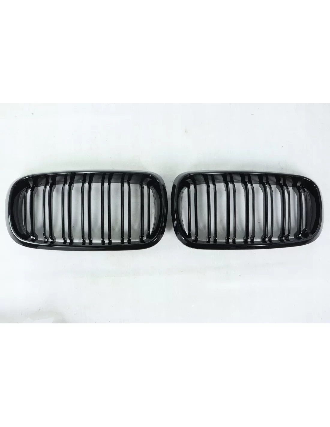  - BMW - Frontgrillaufsatz SCHWARZES GLAS für BMW F15 F16 X5 - 5 - Rüsten Sie Ihren BMW F15 oder F16 X5 mit unserem stilvollen s