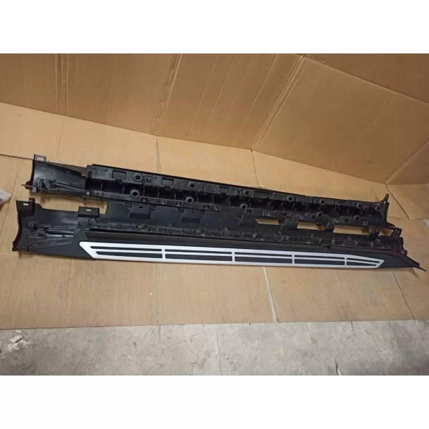  - BMW - Seuils de marche latérale BMW X5 G05 - 1 - Améliorez votre BMW X5 G05 avec nos seuils de marche latérale durables pour 