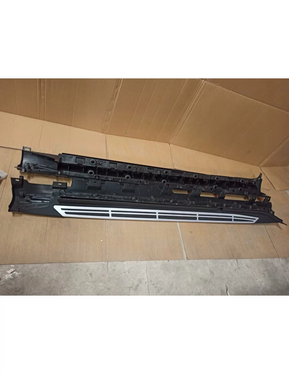 - BMW - Side step thresholds BMW X5 G05 - 1 - Upgrade your BMW X5 G05 with our durable side step thresholds for enhanced protec - BMW - Side step thresholds BMW X5 G05 - 1 - Upgrade your BMW X5 G05 with our durable side step thresholds for enhanced protec