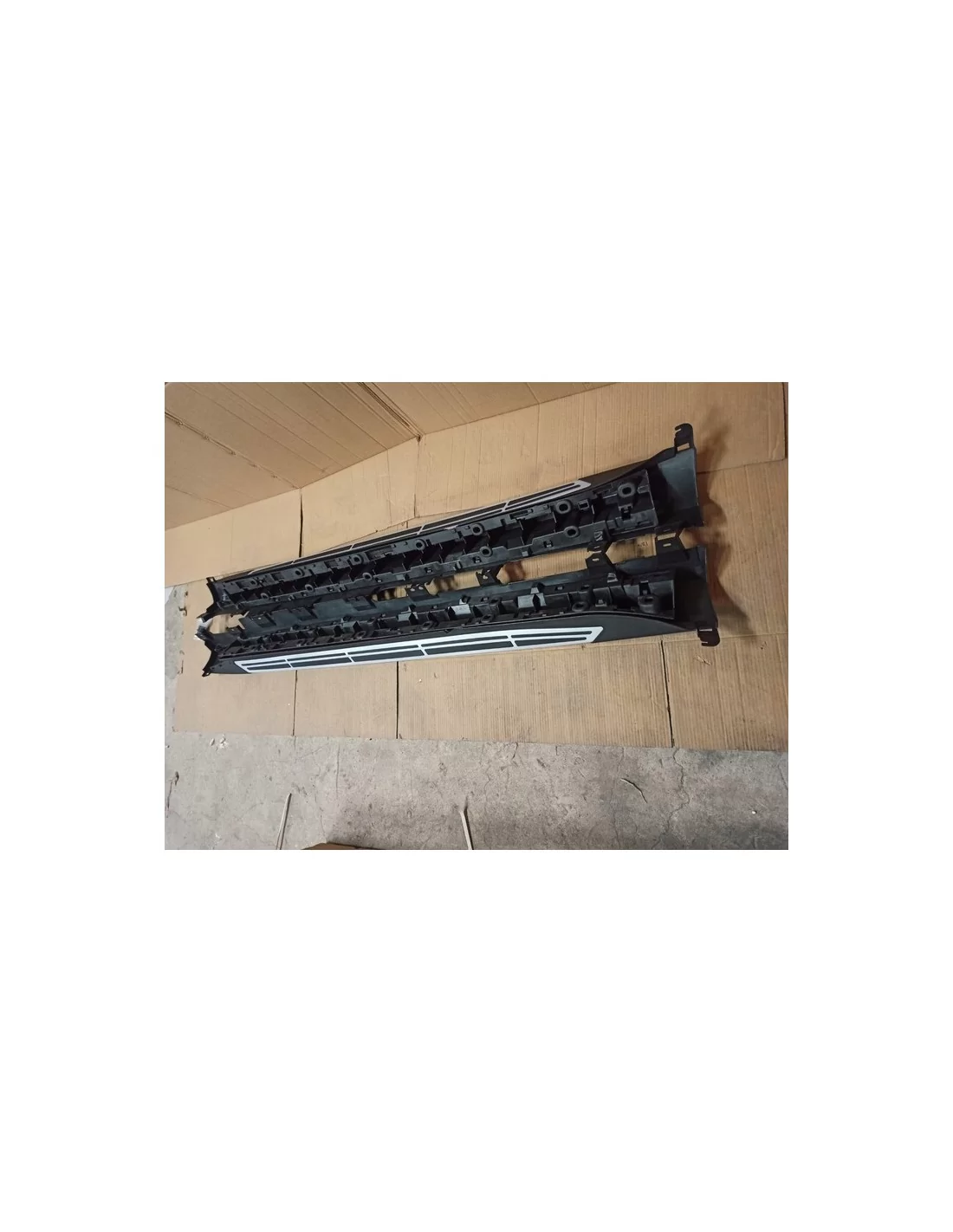  - BMW - Seuils de marche latérale BMW X5 G05 - 2 - Améliorez votre BMW X5 G05 avec nos seuils de marche latérale durables pour 