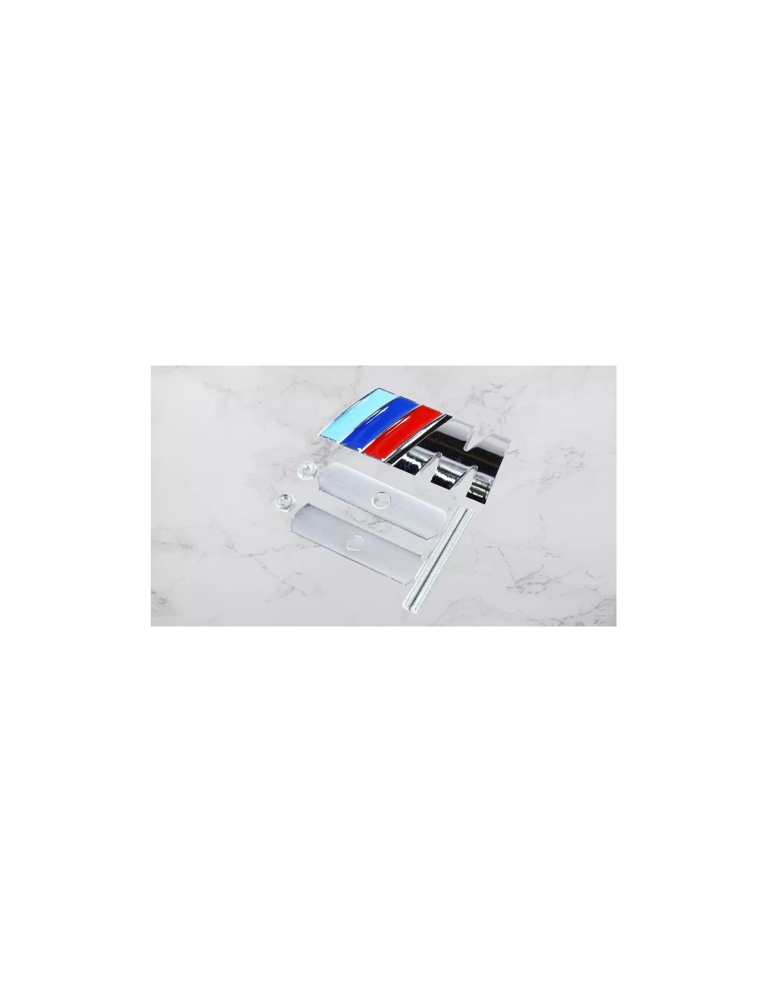 - logo & Emblems - Emblema BMW "M" sulla griglia - 3 - Sfoggiate il vostro stile con il nostro emblema per griglia BMW "M"! Per - logo & Emblems - Emblema BMW "M" sulla griglia - 3 - Sfoggiate il vostro stile con il nostro emblema per griglia BMW "M"! Per