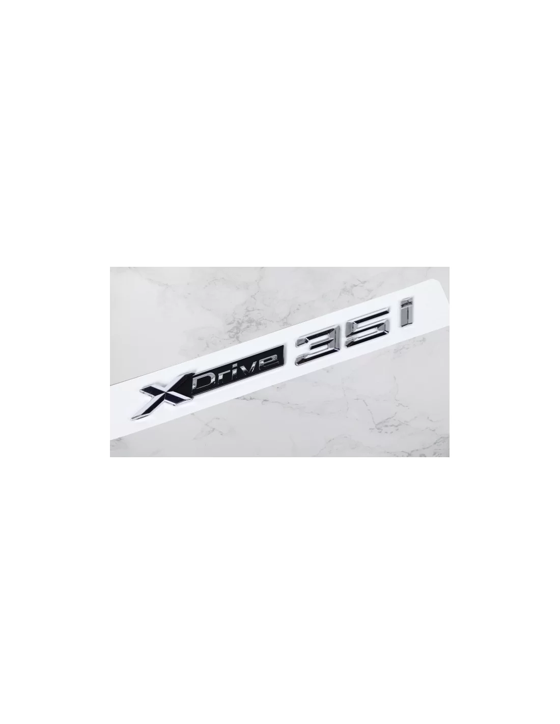  - Logos & Emblems - BMW XDrive 35i emblem - 1 - Uppgradera din BMW med vårt premium XDrive 35i-emblem för en sportig och autent