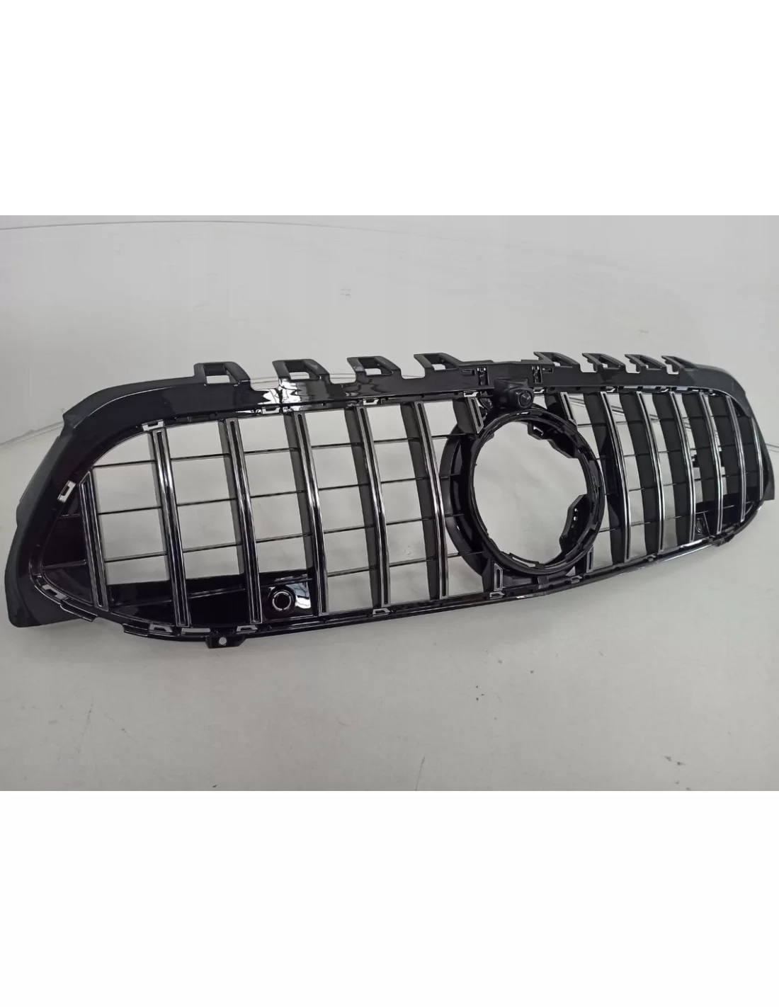  - Mercedes Benz - Przedni grill GT chromowany pasujący do MERCEDES A-CLASS W177 - 3 - Wzbogać swojego Mercedesa Klasy A W177 o 