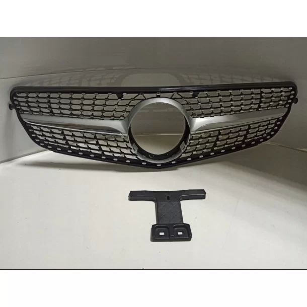  - Mercedes Benz - Frontgrill Diamant-Silber für MERCEDES C-KLASS W204 07-13 - 1 - Veredeln Sie Ihre Mercedes C-Klasse W204 (200