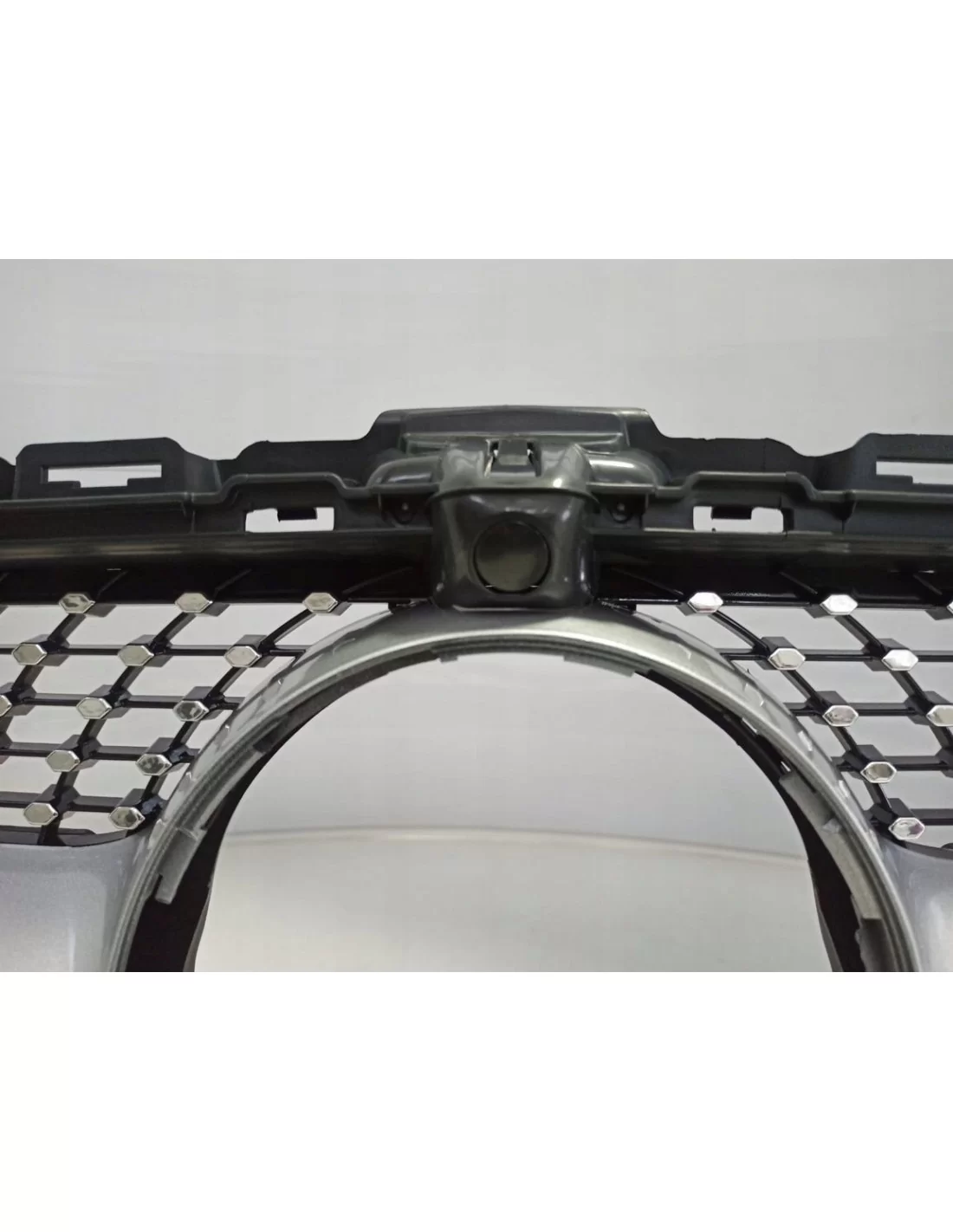 - Mercedes-Benz C-Class 2014-2018 (W205) - Front Grill Diamond zilver camera Fit voor MERCEDES C-KLASSE W205 - 3 - Verfraai uw - Mercedes-Benz C-Class 2014-2018 (W205) - Front Grill Diamond zilver camera Fit voor MERCEDES C-KLASSE W205 - 3 - Verfraai uw