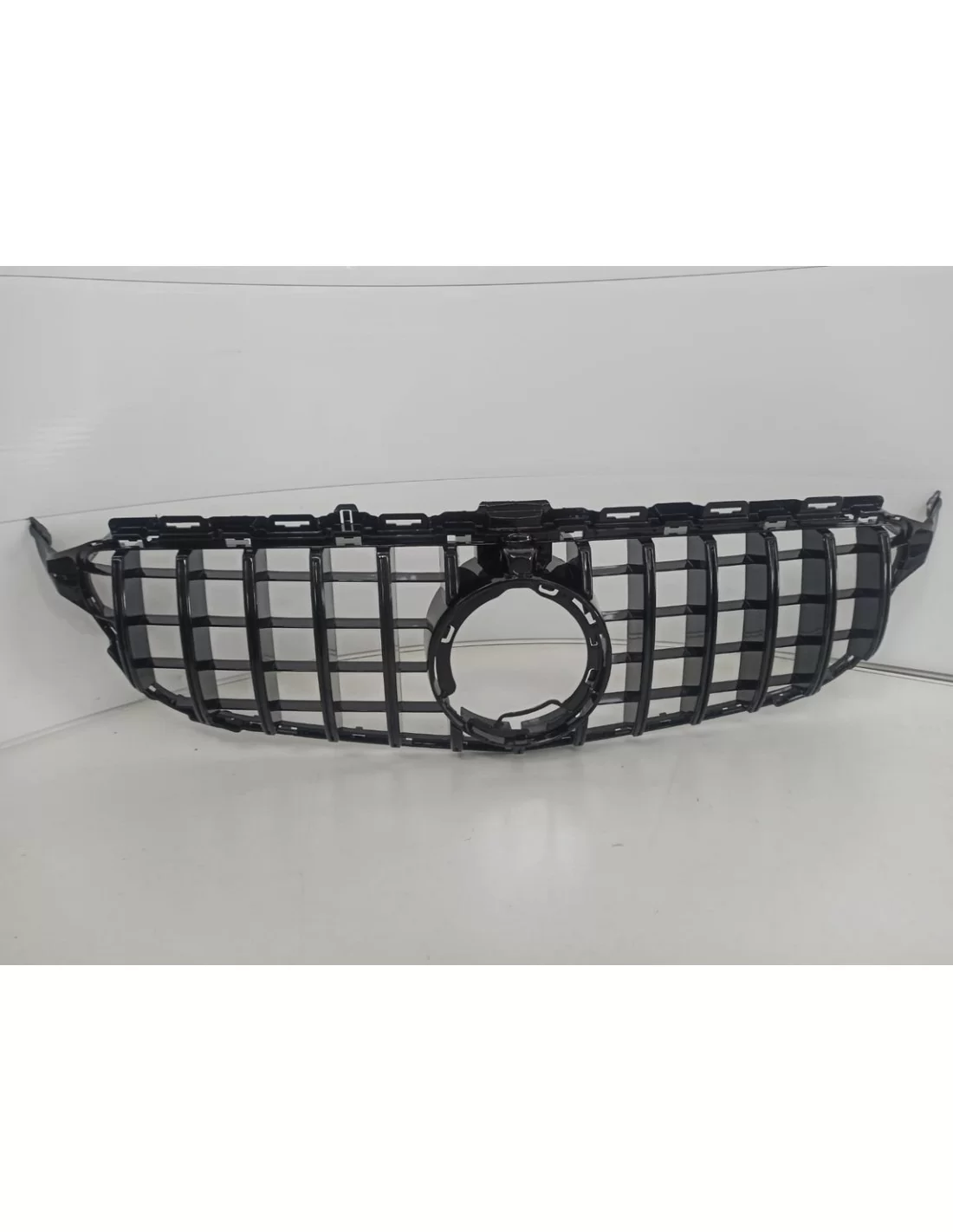 - Mercedes-Benz C-Class 2019+ - Frontgrill GT svart kamera Passar till MERCEDES C-CLASS W205 - 1 - Förhöj din Mercedes C-klass - Mercedes-Benz C-Class 2019+ - Frontgrill GT svart kamera Passar till MERCEDES C-CLASS W205 - 1 - Förhöj din Mercedes C-klass