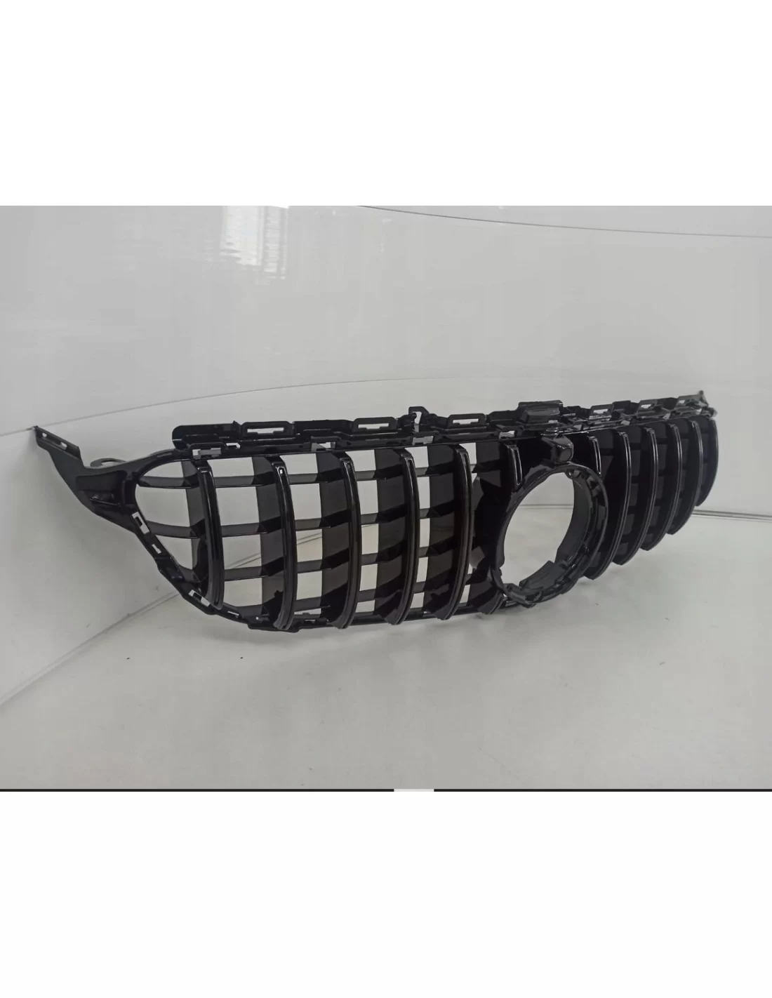 - Mercedes-Benz C-Class 2019+ - Frontgrill GT svart kamera Passar till MERCEDES C-CLASS W205 - 4 - Förhöj din Mercedes C-klass - Mercedes-Benz C-Class 2019+ - Frontgrill GT svart kamera Passar till MERCEDES C-CLASS W205 - 4 - Förhöj din Mercedes C-klass