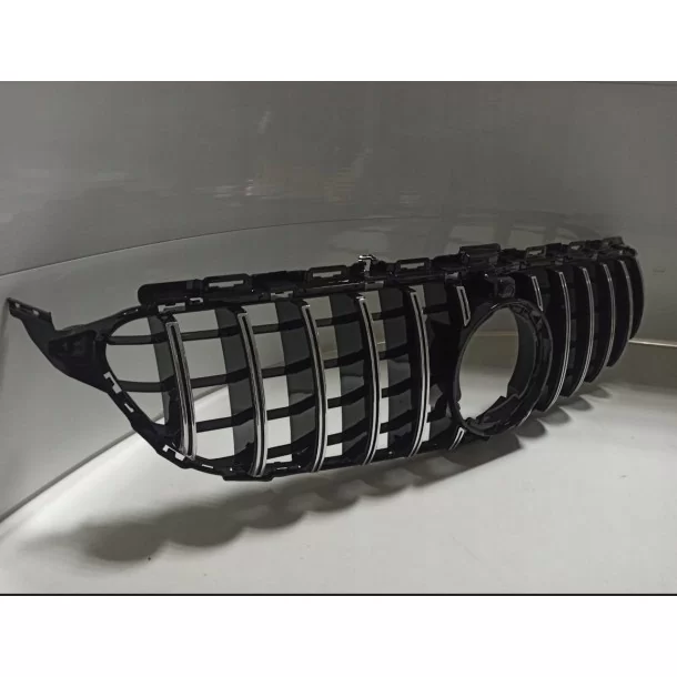  - Mercedes-Benz C-Class 2019+ - Frontgrill GT krom svart kamera Passar till MERCEDES C W205 - 3 - Förbättra din Mercedes C-klas