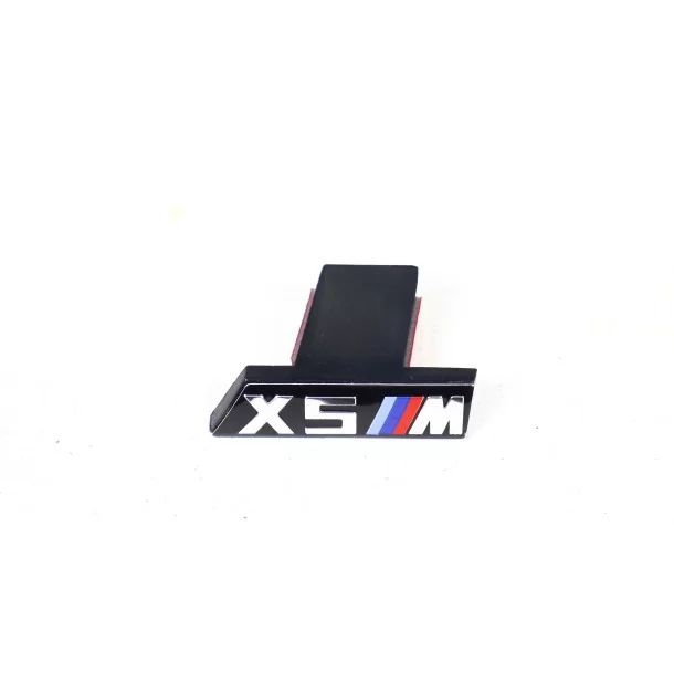  - Logos & Emblems - 宝马 "X5M "格栅徽标 - 2 - 使用我们正宗的 "X5M "格栅标志升级您的宝马汽车！为您的爱车增添动感与活力的完美之选！❇️✈️