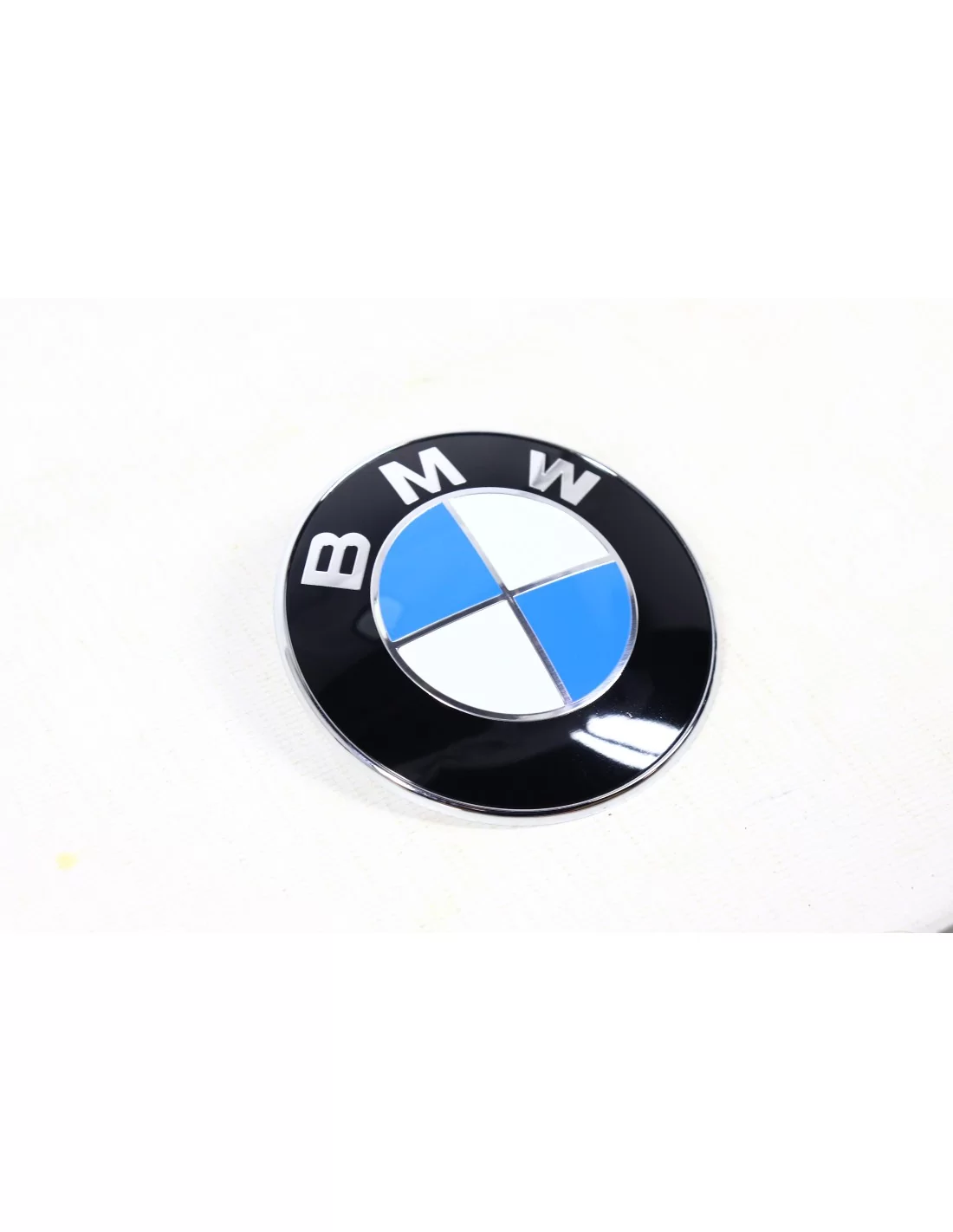  - logo & Emblems - Emblemat BMW - 3 - Pokaż swój styl dzięki naszemu autentycznemu emblematowi BMW! Idealny do podkreślenia wyg