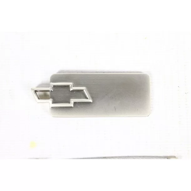  - Chevrolet - Chevrolet sleutelhanger - 1 - Laat je Chevy trots zien met een stijlvolle Chevrolet sleutelhanger. Perfect voor e