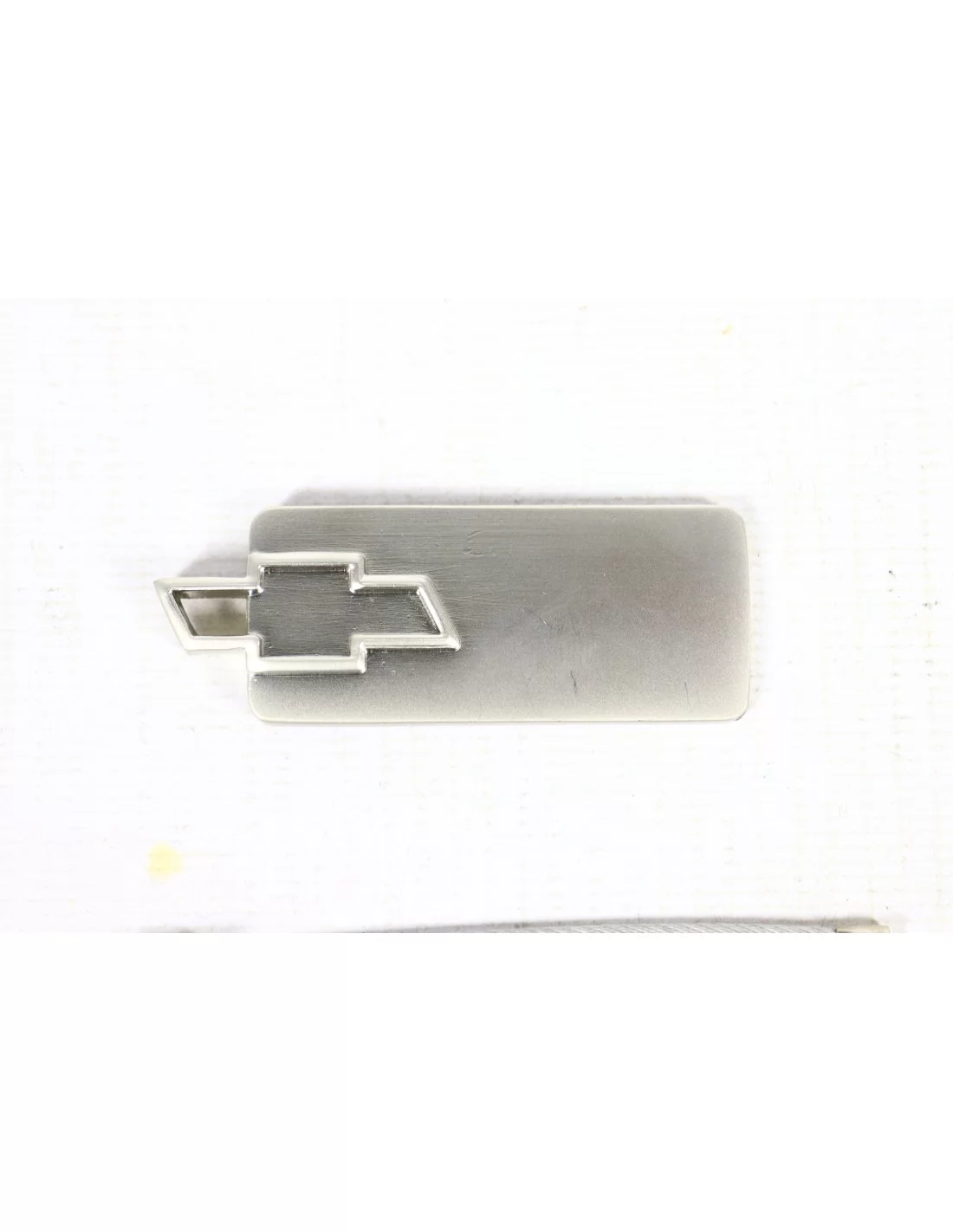 - Chevrolet - Chevrolet sleutelhanger - 1 - Laat je Chevy trots zien met een stijlvolle Chevrolet sleutelhanger. Perfect voor e - Chevrolet - Chevrolet sleutelhanger - 1 - Laat je Chevy trots zien met een stijlvolle Chevrolet sleutelhanger. Perfect voor e