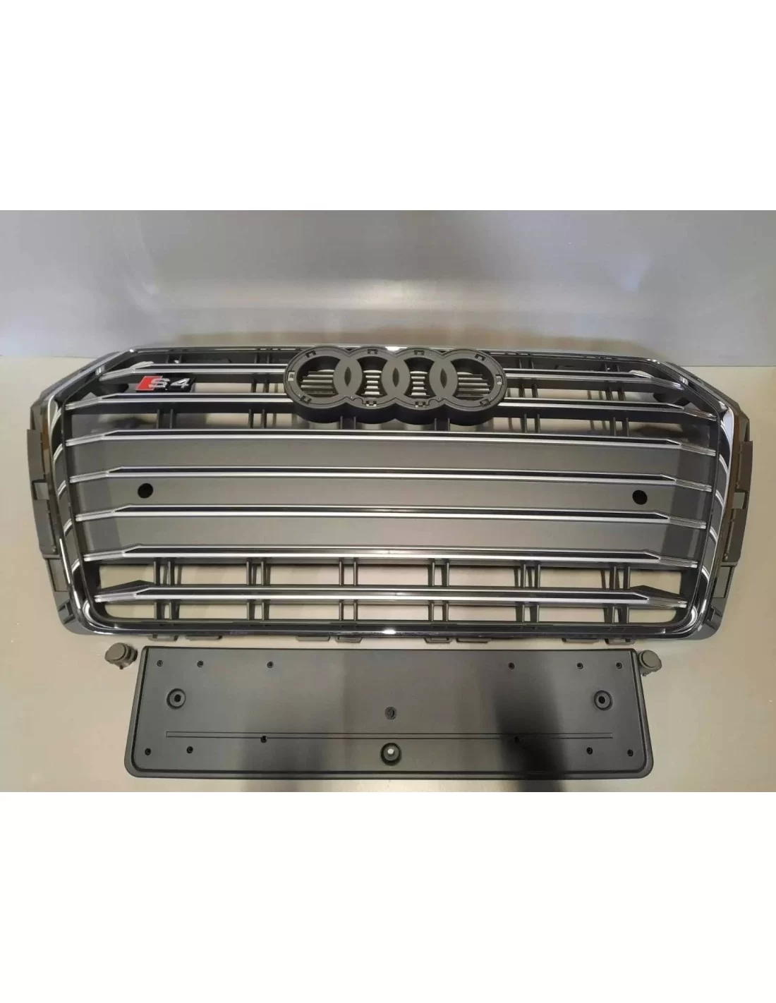 Audi A4 B9 2015-2019 kylargrill i S4 grå stil Hem, Audi, Audi A4 2015-2019 (B9) Audi