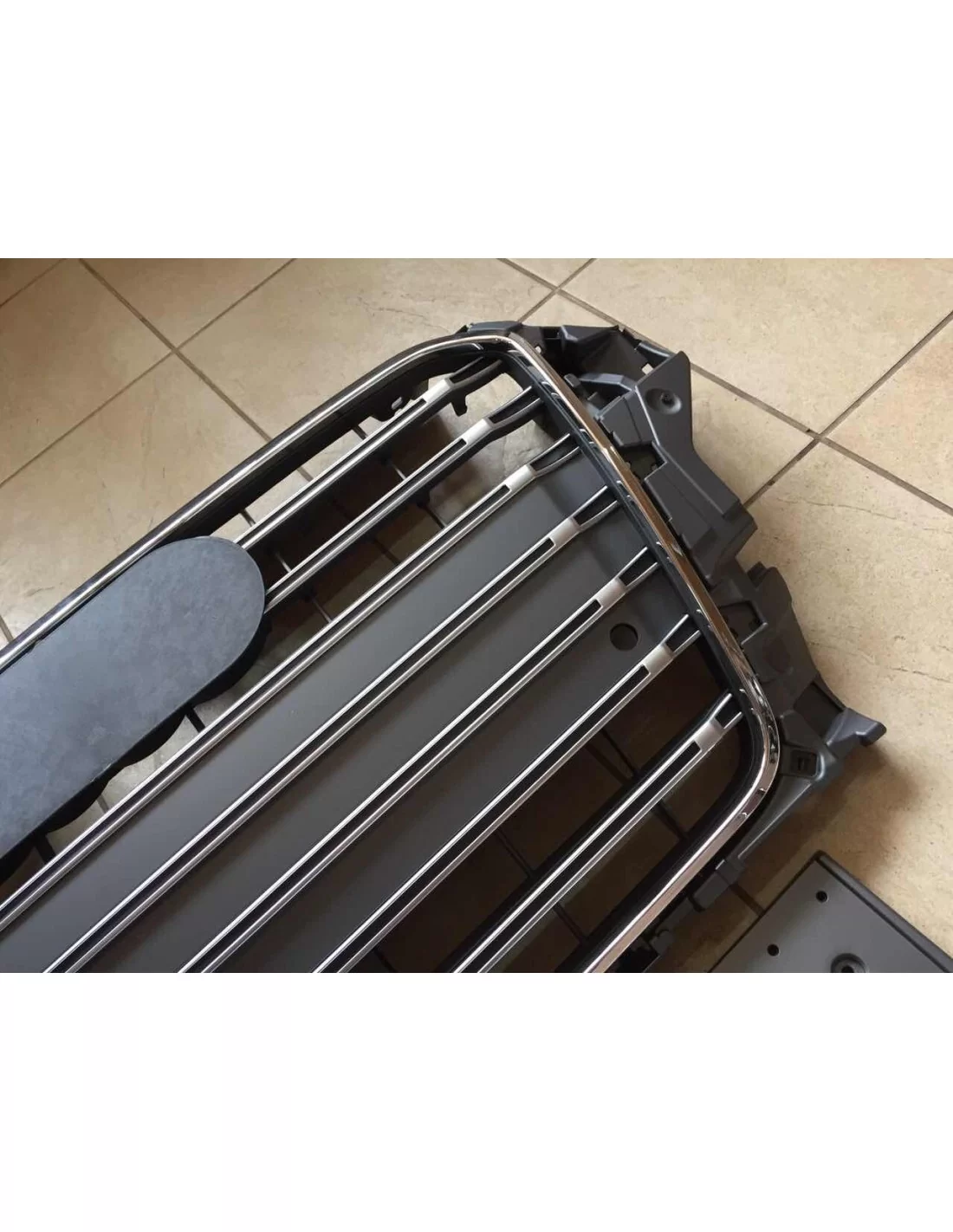  - Hem - Audi S3 främre stötfångargrill för Audi A3 8V 2012-2015 grå - 4 - Köp Audi S3 Front Bumper Grille för A3 8V (2012-2015)