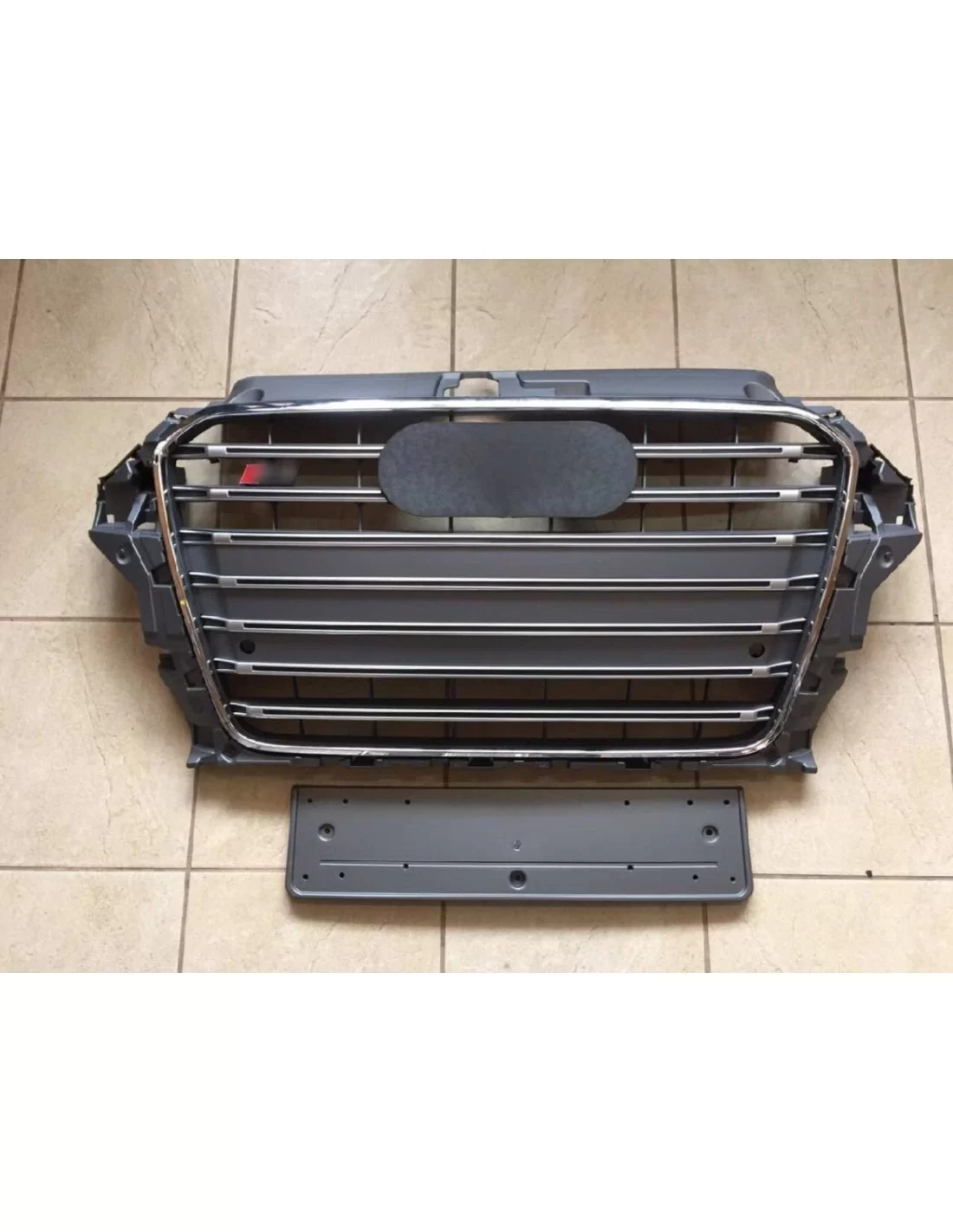  - Hem - Audi S3 främre stötfångargrill för Audi A3 8V 2012-2015 grå - 5 - Köp Audi S3 Front Bumper Grille för A3 8V (2012-2015)