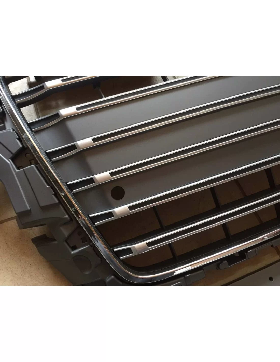  - Hem - Audi S3 främre stötfångargrill för Audi A3 8V 2012-2015 grå - 6 - Köp Audi S3 Front Bumper Grille för A3 8V (2012-2015)