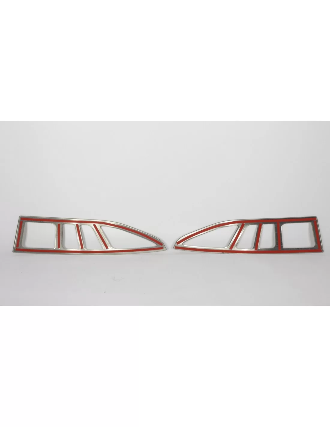  - Citroen - Osłony lamp tylnych Citroen Berlingo 2008+ - 1 - Chroń i stylizuj swoje tylne lampy Citroëna Berlingo za pomocą nak