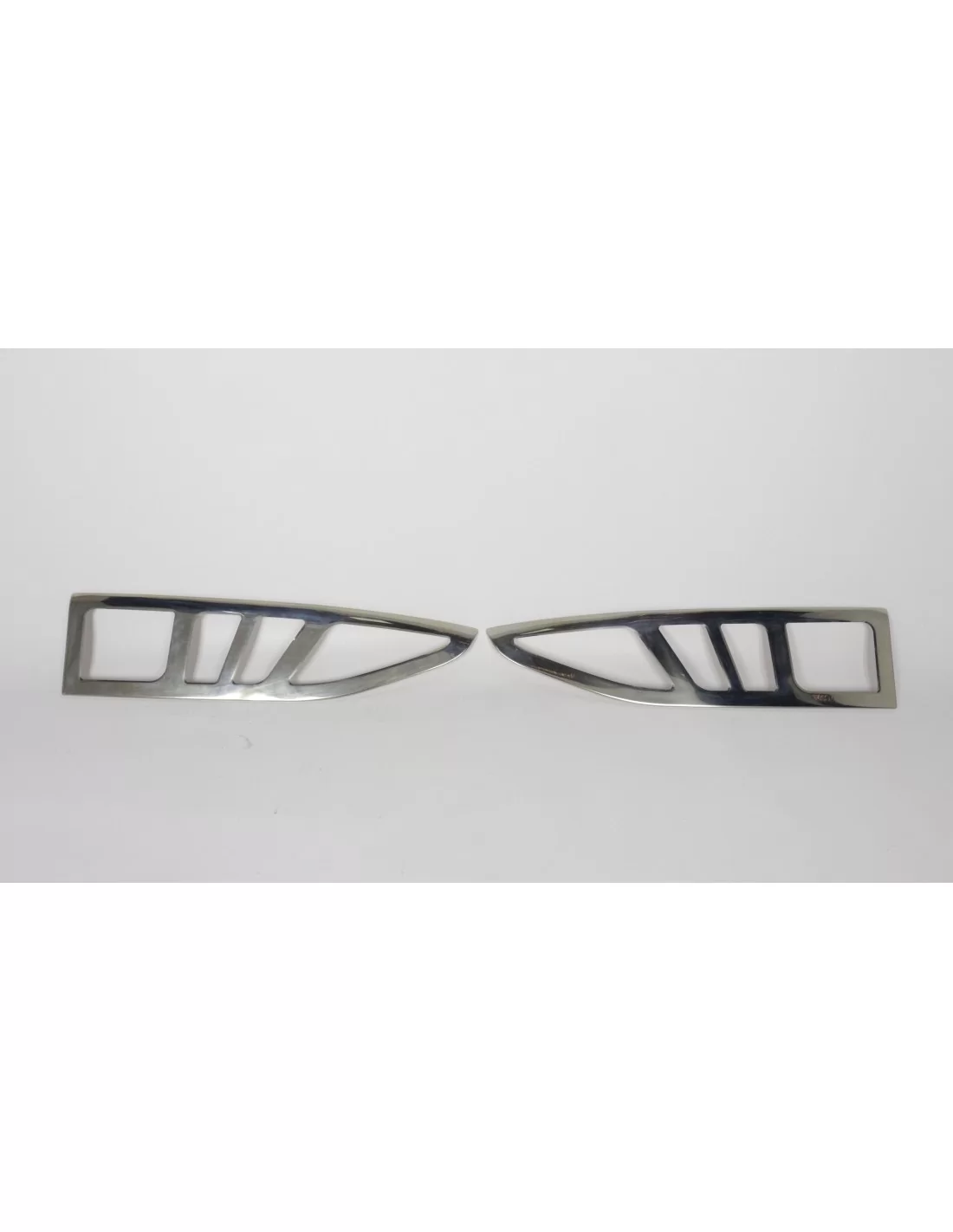  - Citroen - Tampas das luzes traseiras Citroen Berlingo 2008+ - 2 - Proteja e estilize os faróis traseiros do seu Citroën Berli