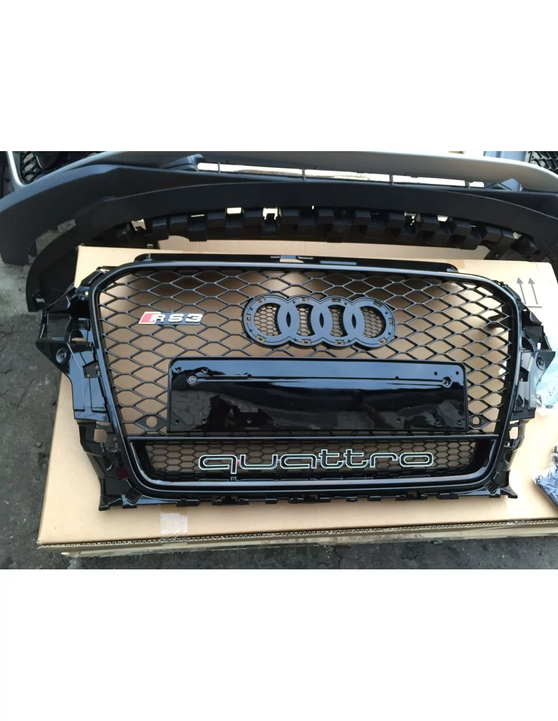 - Strona główna - Audi A3 2012-2015 pare-chocs avec calandre en style RS3 Black Quattro - 5 - Achetez le pare-chocs avec grille - Strona główna - Audi A3 2012-2015 pare-chocs avec calandre en style RS3 Black Quattro - 5 - Achetez le pare-chocs avec grille