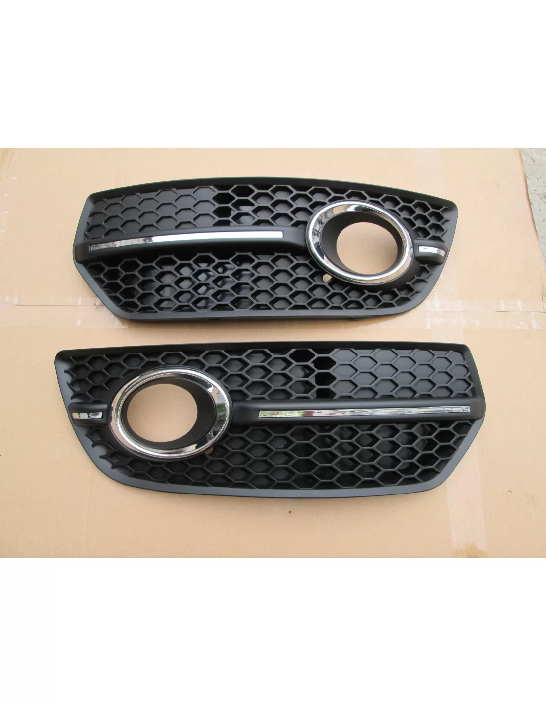  - Audi - 雾灯格栅 Audi Q5 8R RSQ5 style 2008-2012 - 1 - 为您的奥迪 Q5 2008-2012 升级 RSQ5 型雾灯格栅，增强美感和气流！⭐️。
