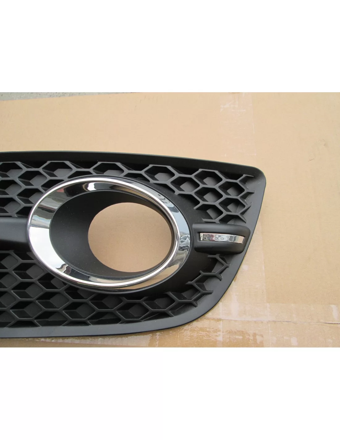 - Audi - РЕШІТКА ПРОТИТУМАННИХ ФАР AUDI Q5 8R RSQ5 СТИЛЬ 2008-2012 - 4 - Оновіть свій Audi Q5 2008-2012 з решіткою протитуманни - Audi - РЕШІТКА ПРОТИТУМАННИХ ФАР AUDI Q5 8R RSQ5 СТИЛЬ 2008-2012 - 4 - Оновіть свій Audi Q5 2008-2012 з решіткою протитуманни