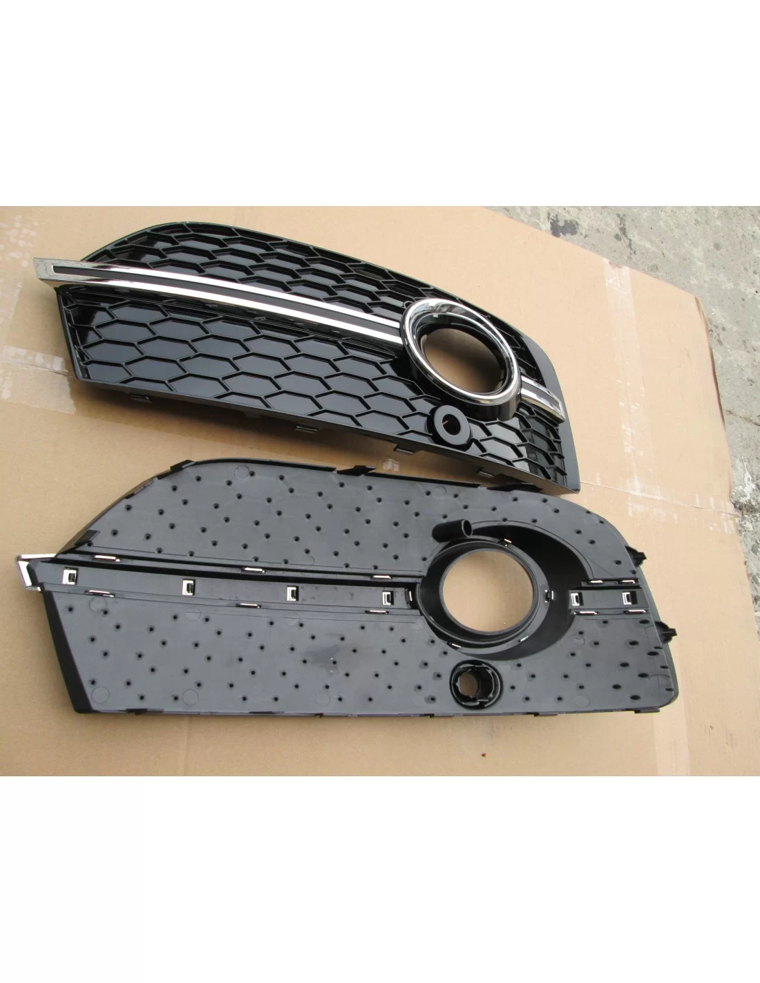 - Audi - DIMLJUSGRILL AUDI Q3 8U RSQ5 STYLE 2012-2015 - 8 - Förbättra din Audi Q3 2012-2015 med ett dimljusgaller i RSQ5-stil f - Audi - DIMLJUSGRILL AUDI Q3 8U RSQ5 STYLE 2012-2015 - 8 - Förbättra din Audi Q3 2012-2015 med ett dimljusgaller i RSQ5-stil f