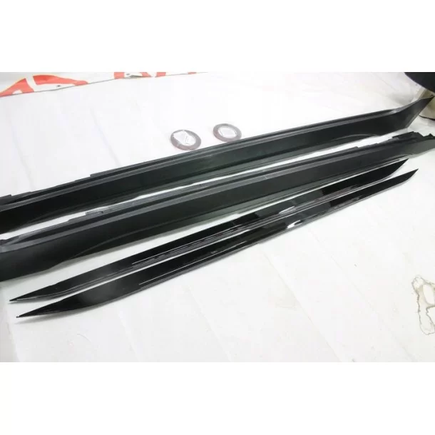  - Audi - Faldones laterales Audi A7 4K8 2018-2022 RS7 Style - 4 - Transforma tu Audi A7 2018-2022 con elegantes faldones latera