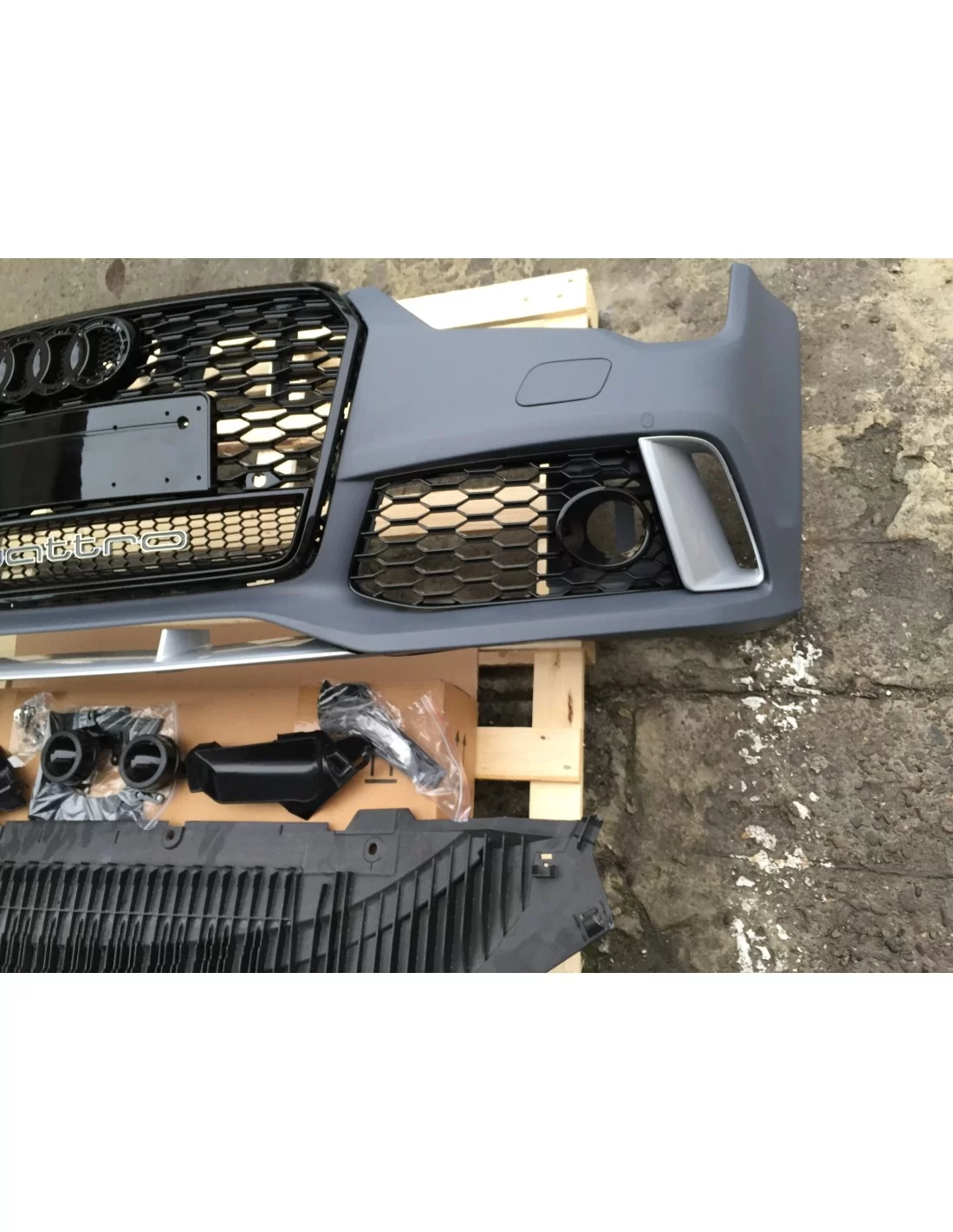 - Audi - Audi A7 4G 2014-2017 para-choques dianteiro com grelha ótica RS7 - 1 - Melhore o seu Audi A7 2014-2017 com um para-cho - Audi - Audi A7 4G 2014-2017 para-choques dianteiro com grelha ótica RS7 - 1 - Melhore o seu Audi A7 2014-2017 com um para-cho